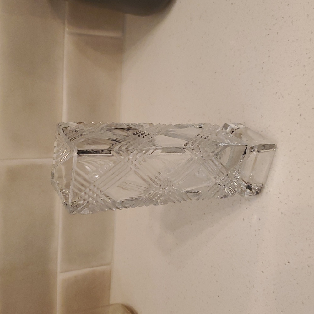 Avon by Fostoria Vase 6 inch Square Cross Hatch Diamond Pattern